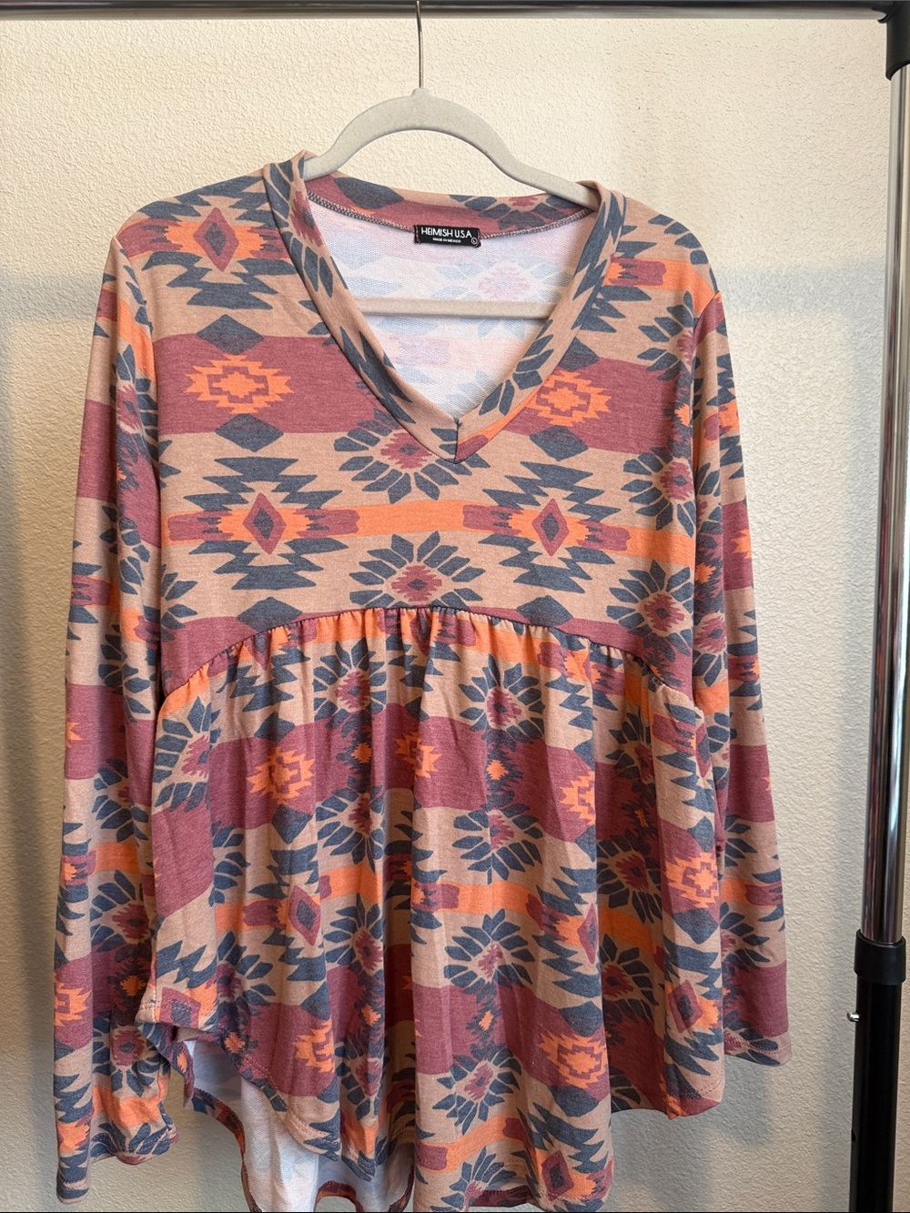 Brand New! HEIMISH USA Pink & Peach Aztec V-Neck Babydoll Tunic